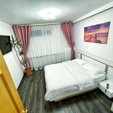 3 Rooms Cinema Garden Parking House Bucureşti Eksteriør bilde
