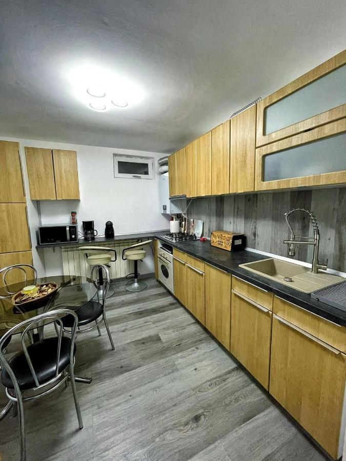 3 Rooms Cinema Garden Parking House Bucureşti Eksteriør bilde