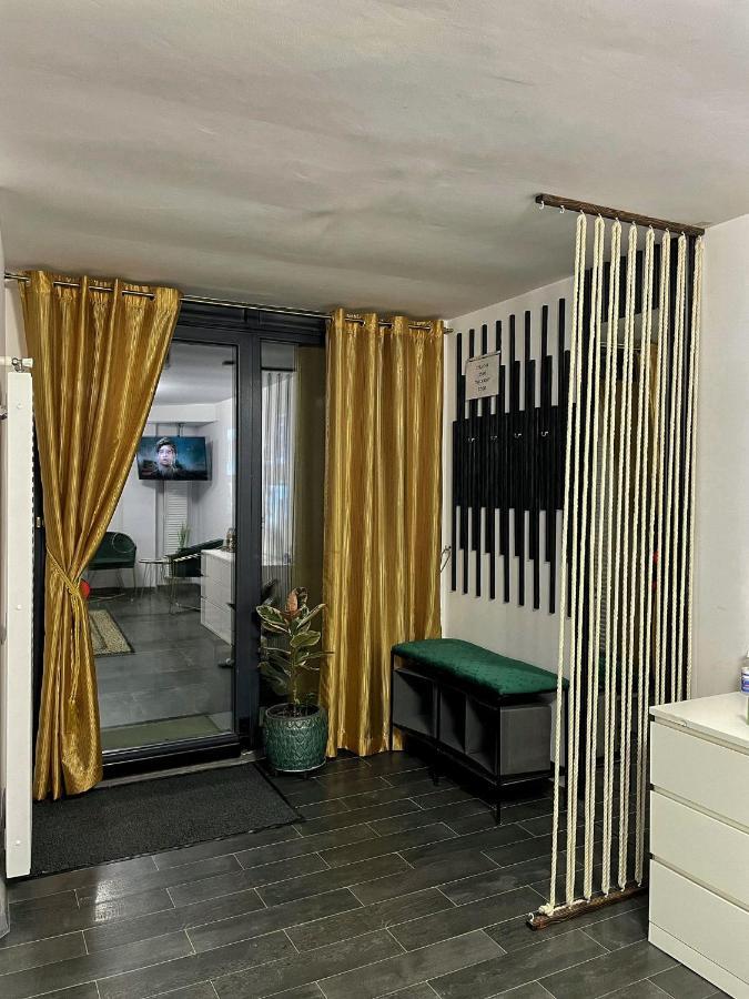 3 Rooms Cinema Garden Parking House Bucureşti Eksteriør bilde